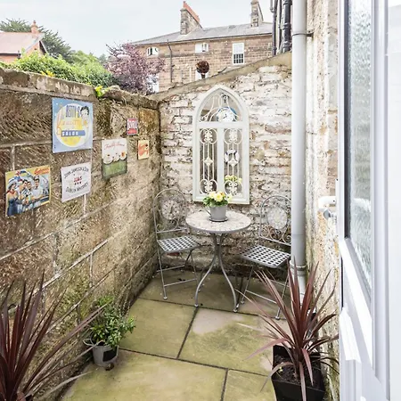 Host & - Arundel Holiday home