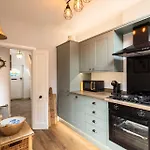 Feriehus Host & - Arundel Whitby